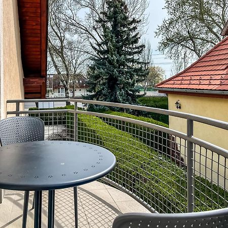 Villa 21 Boutique Rooms Balatonalmádi Dış mekan fotoğraf