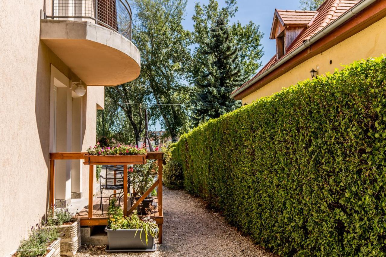 Villa 21 Boutique Rooms Balatonalmádi Dış mekan fotoğraf